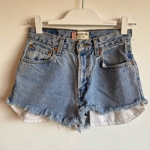 Levi high waisted shorts